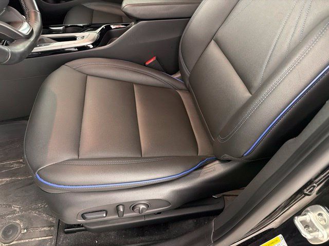 Used 2024 Buick Envista Sport Touring w/ Convenience I Package FWD image 21