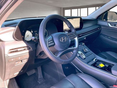 Used 2023 Hyundai Palisade Limited w/ Cargo Package image 17