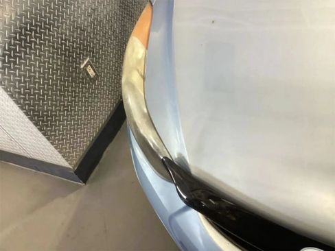 Used 2012 Hyundai Elantra GLS FWD image 23