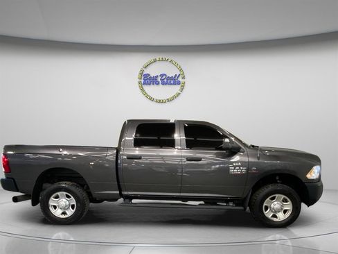 Used 2018 RAM 2500 Tradesman w/ Snow Chief Group image 7