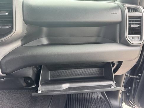 Used 2025 RAM 1500 Warlock AWD/4WD image 23