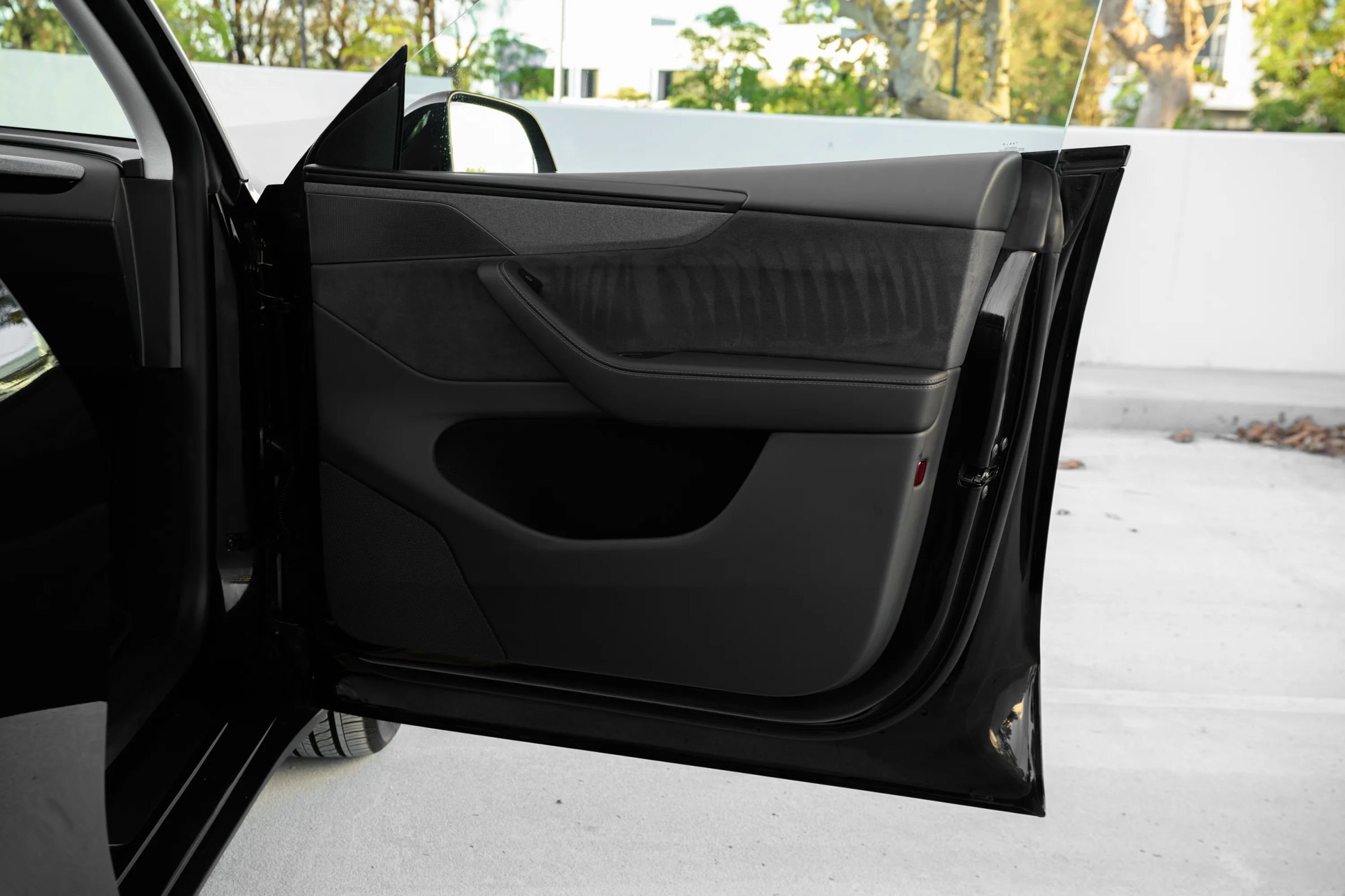 Used 2026 Tesla Model Y AWD image 31