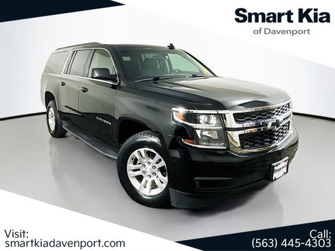Used 2018 Chevrolet Suburban LS RWD image 1