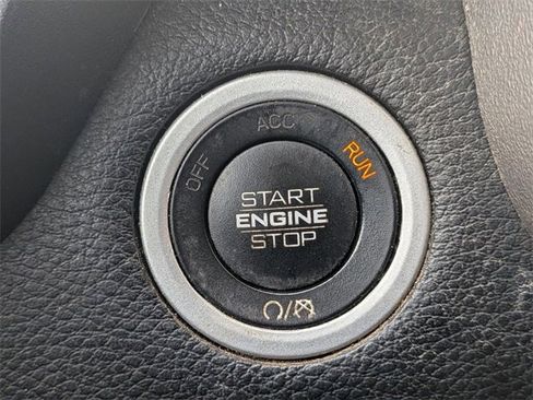 Used 2020 RAM 1500 Laramie image 15