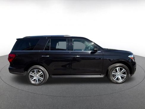 Used 2024 Ford Expedition Limited AWD/4WD image 16