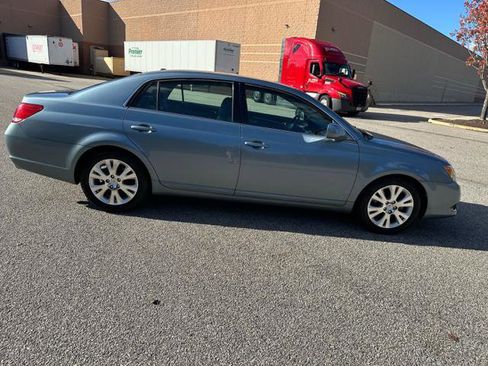 Used 2010 Toyota Avalon XLS image 35
