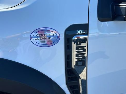 New 2025 Ford F550 2WD SuperCab Super Duty image 10
