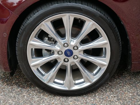 Used 2018 Ford Fusion Platinum AWD/4WD image 15