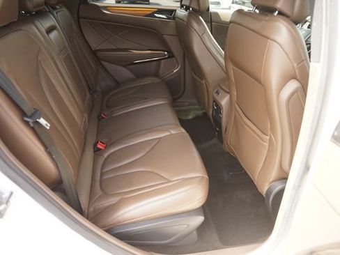 Used 2016 Lincoln MKC Reserve w/ Lincoln MKC Climate Package FWD image 16