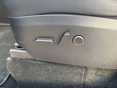 Used 2024 Tesla Model Y Long Range image 18