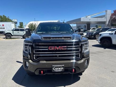 Used 2022 GMC Sierra 2500 AT4 w/ AT4 Preferred Package AWD/4WD image 3