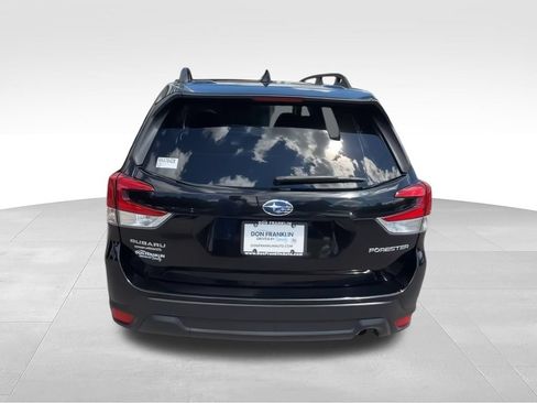 Used 2024 Subaru Forester Premium AWD/4WD image 7