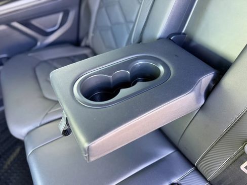 Used 2024 Volkswagen Atlas Cross Sport SE image 20