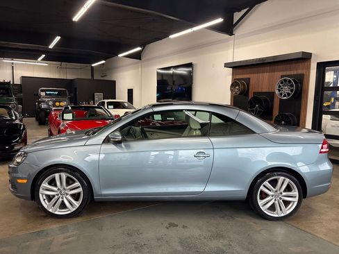 Used 2012 Volkswagen Eos Executive image 7