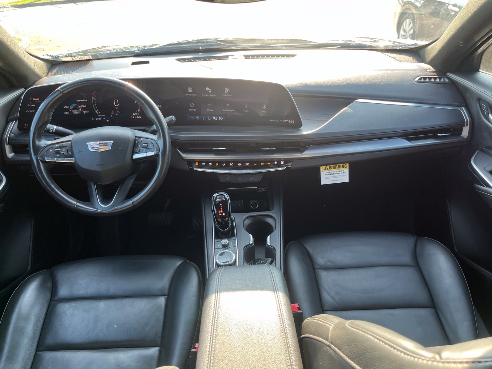 Used 2024 Cadillac XT4 Premium Luxury FWD image 9