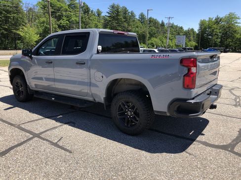 Used 2024 Chevrolet Silverado 1500 Custom Trail Boss AWD/4WD image 4