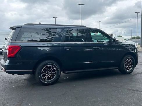 Used 2022 Ford Expedition Max XLT image 7