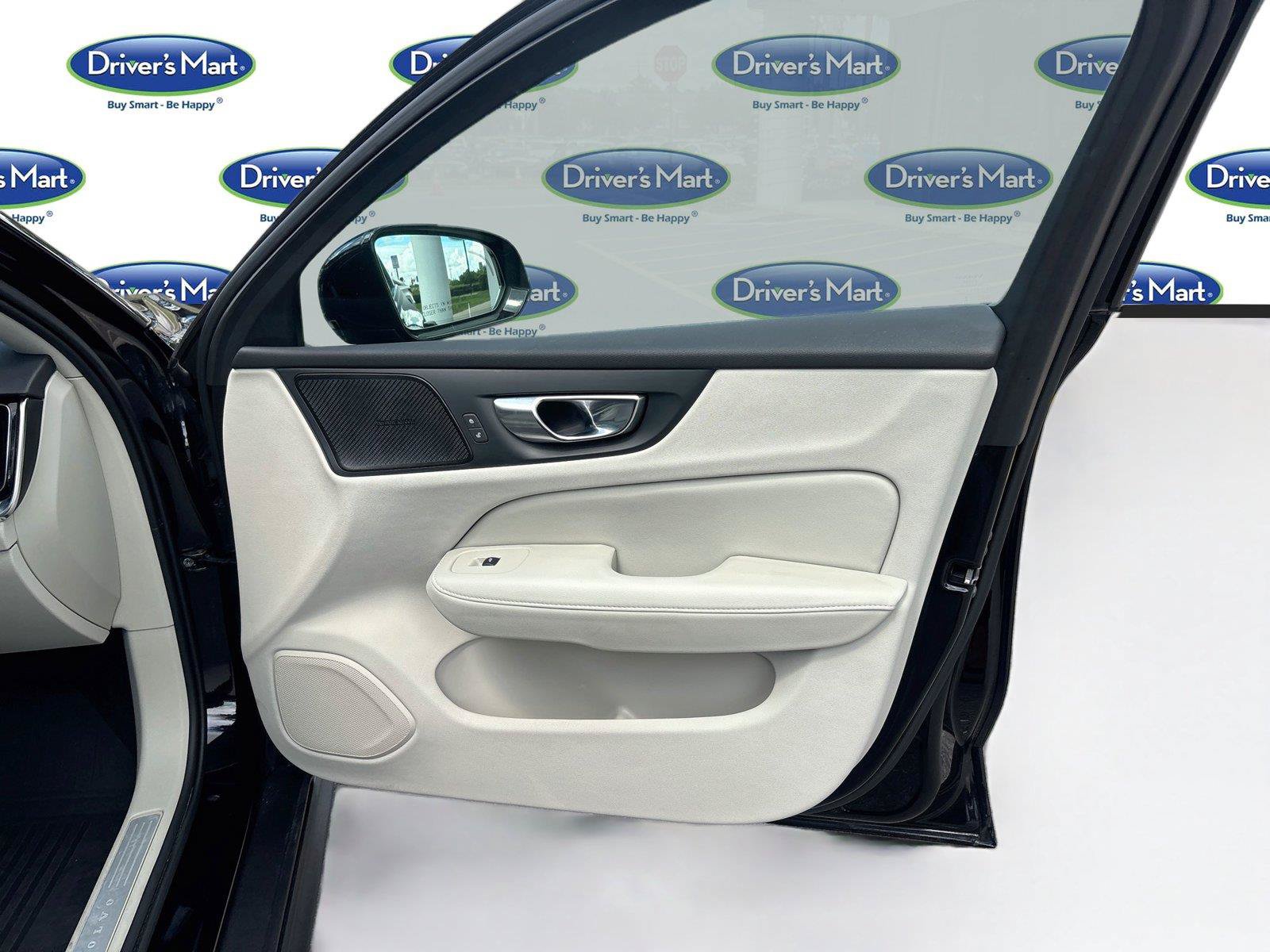 Used 2025 Volvo V60 B5 Cross Country Plus AWD/4WD image 28