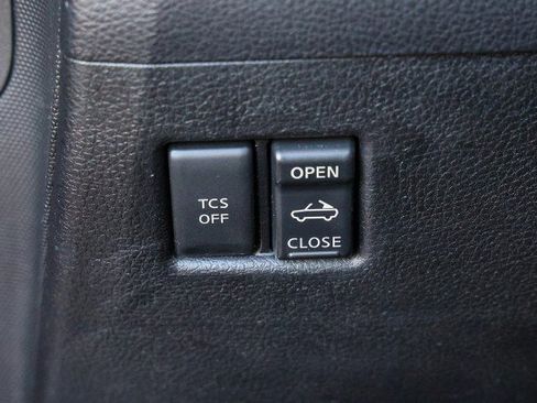 Used 2004 Nissan 350Z Touring RWD image 23