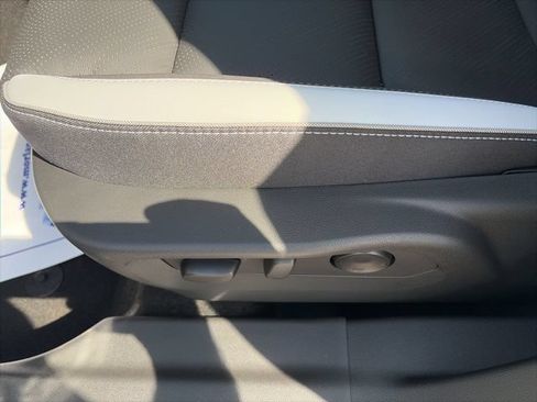 New 2026 Buick Envision Sport Touring AWD/4WD image 18