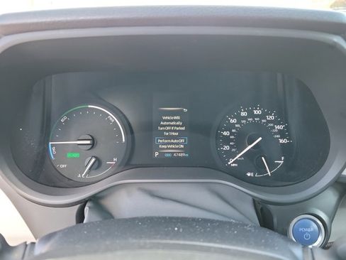 Used 2024 Toyota Sienna XLE image 19