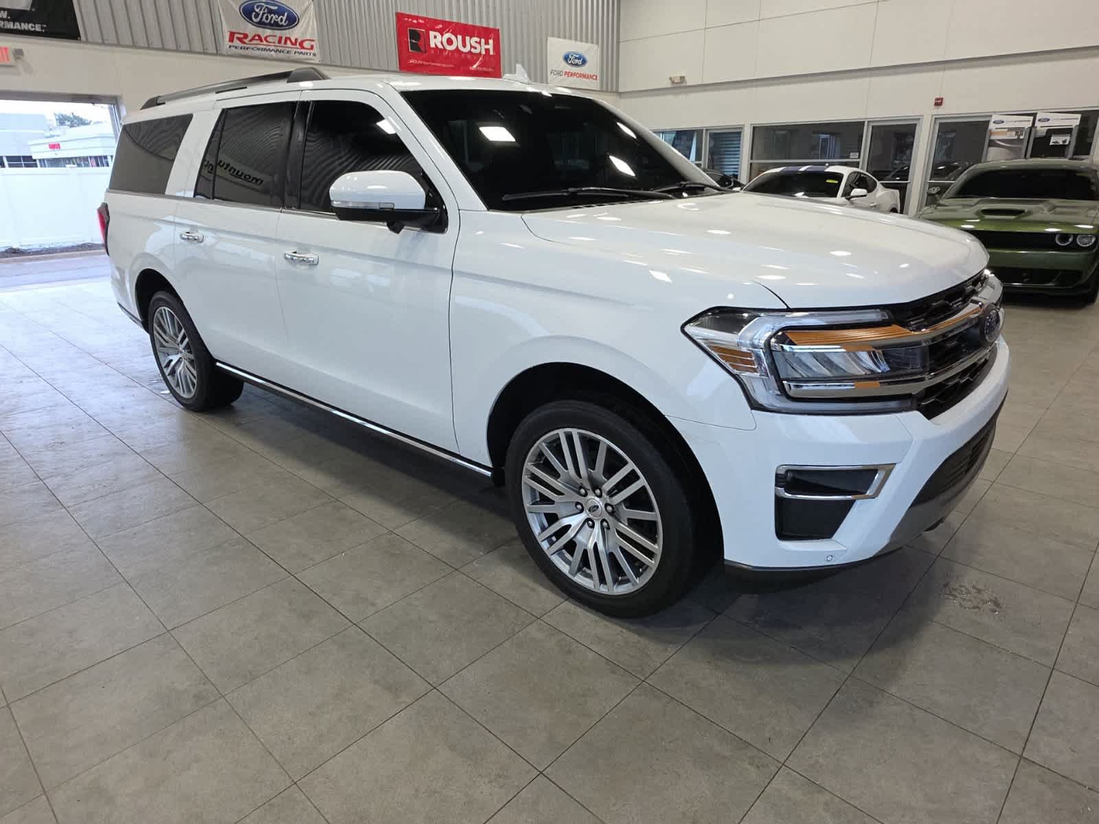 Used 2023 Ford Expedition Max Limited AWD/4WD image 4
