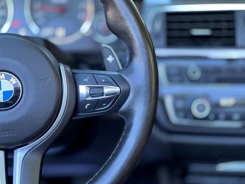 Used 2016 BMW M4 Convertible image 40