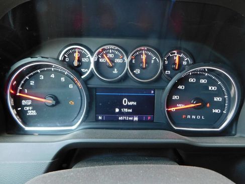 Used 2021 Chevrolet Silverado 1500 LT w/ Bed Protection Package AWD/4WD image 10