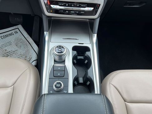 Used 2023 Ford Explorer XLT w/ Equipment Group 202A AWD/4WD image 14