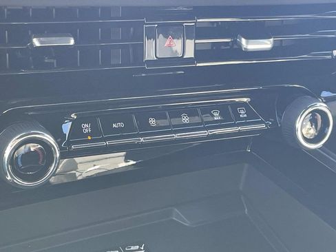 New 2026 Chevrolet Suburban Premier w/ Sun And Tow Package image 25