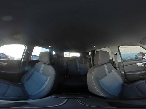 Used 2025 Chevrolet Blazer LT image 42