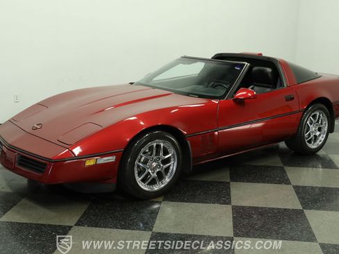 Used 1990 Chevrolet Corvette Coupe RWD image 6