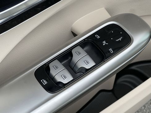 New 2026 Mercedes-Benz C 300 4MATIC Sedan image 20