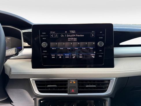 New 2026 Volkswagen Taos SE image 17