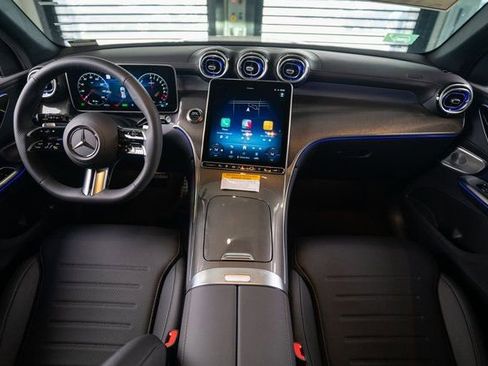 New 2025 Mercedes-Benz GLC 350e GLC 350e image 10