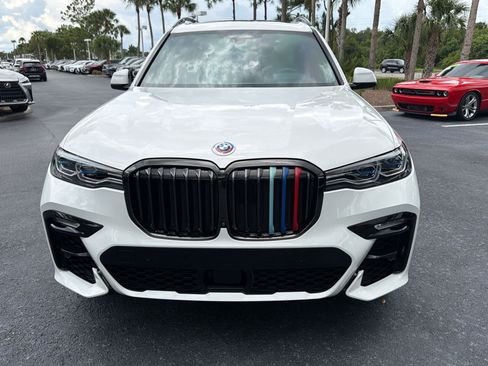 Used 2022 BMW X7 M50i AWD/4WD image 6