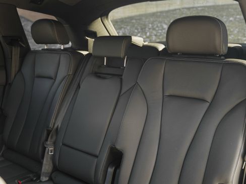 Certified 2025 Audi Q7 Premium Plus image 25