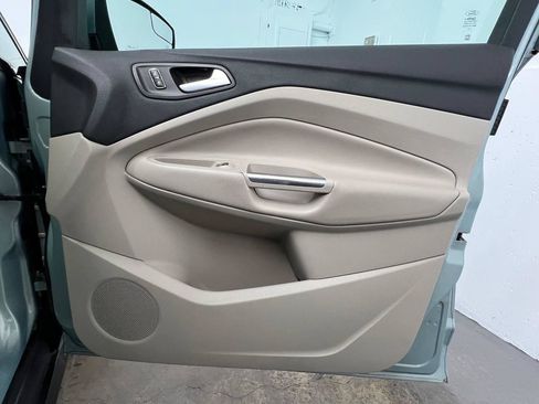 Used 2013 Ford C-MAX SEL FWD image 11