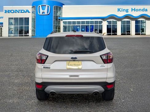 Used 2017 Ford Escape SE w/ SE Leather Comfort Package image 9