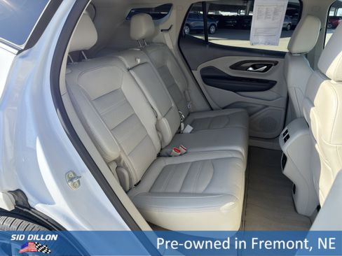 Used 2022 GMC Terrain Denali w/ Denali Premium Package image 17