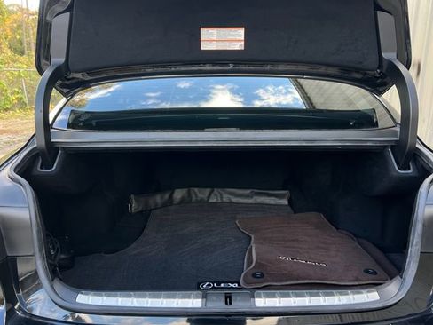 Used 2019 Lexus LS 500 F Sport image 29