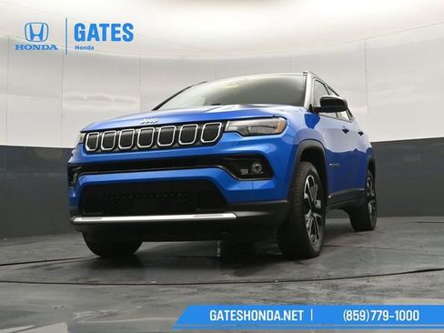 Used 2022 Jeep Compass Limited AWD/4WD image 38