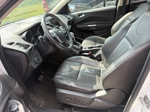 Used 2013 Ford Escape Titanium w/ Parking Technology Pkg AWD/4WD image 4