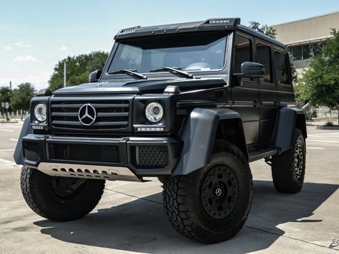 Used 2017 Mercedes-Benz G 550 Squared image 5