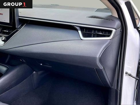 Used 2024 Toyota Corolla LE FWD image 19