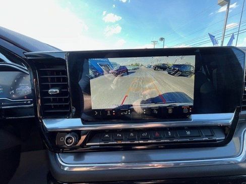 Used 2024 Chevrolet Silverado 1500 High Country image 16