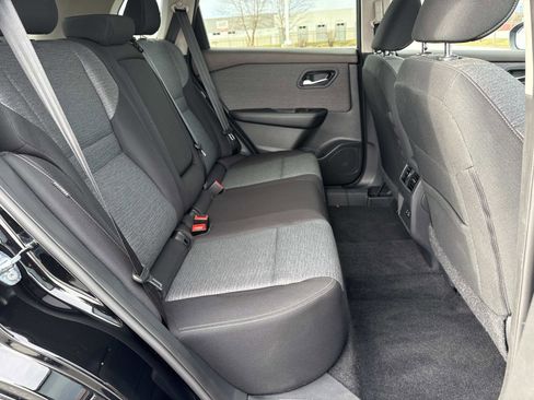 Used 2023 Nissan Rogue SV image 20