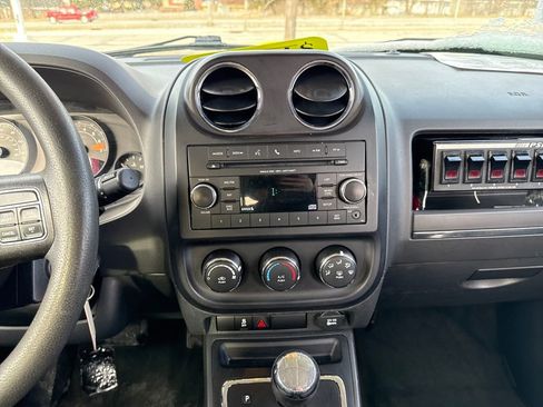 Used 2016 Jeep Patriot Sport w/ Power Value Group image 13