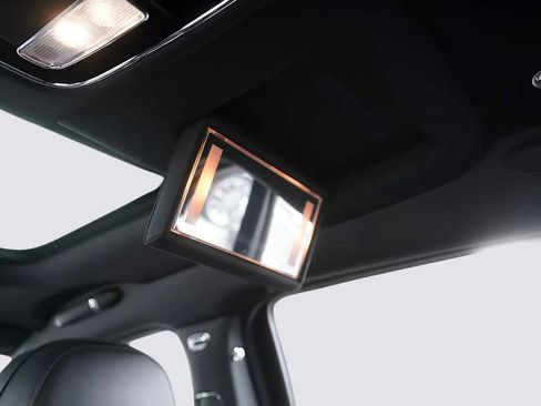 Used 2017 Bentley Mulsanne image 16