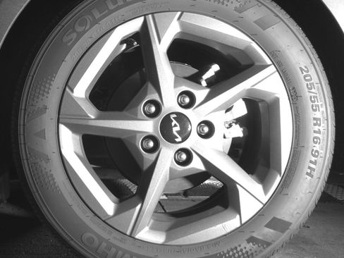 Used 2025 Kia K4 LXS image 14